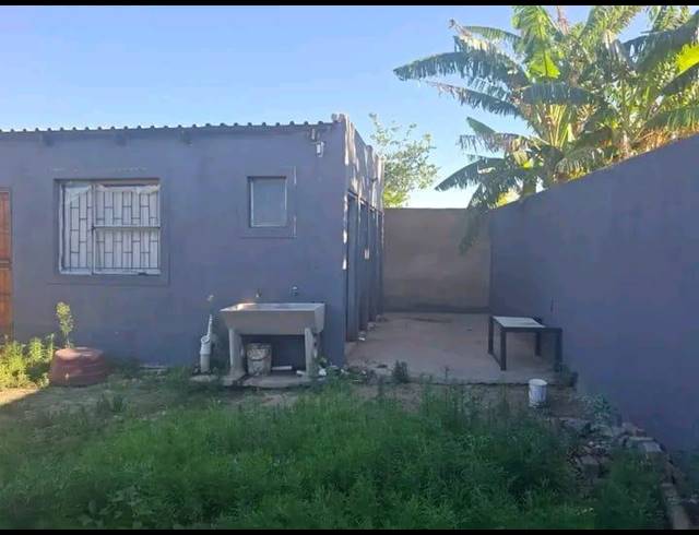 4 BEDROOM HOUSE FOR SALE IN SOSHANGUVE XX